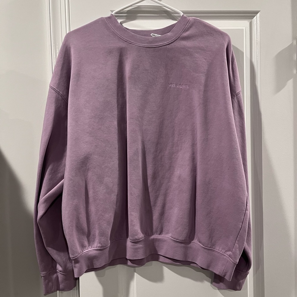 LAVENDAR CREW NECK SWEATER SIZE M
